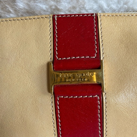Vintage Beige & Red Kate Spade Zipper Clutch - Picture 2 of 14